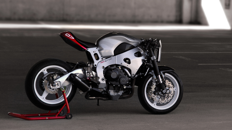 Illustration for article titled This Kit Will Transform Your Honda CBR Into A Sci-Fi Street Fighter